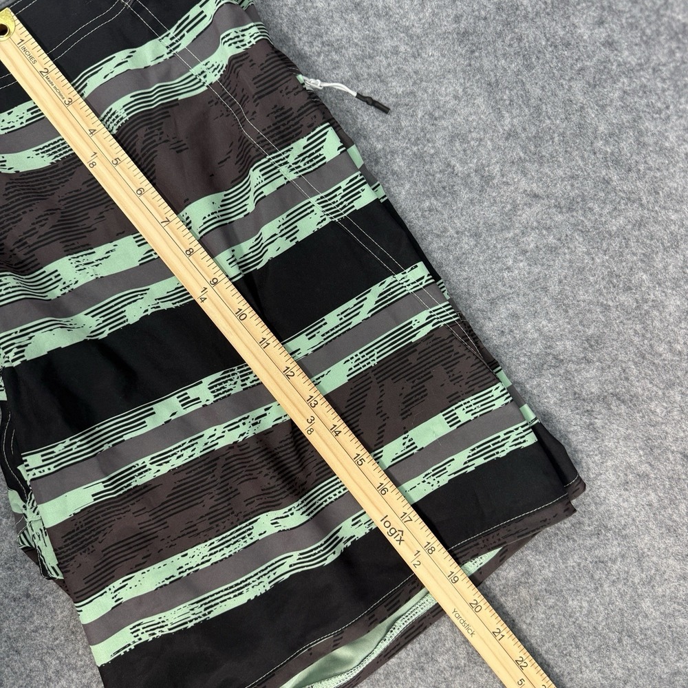 Under Armour Heat Gear‎ Board Shorts Mens 42 Swim Trunks Loose Fit Green Black - Picture 6 of 13